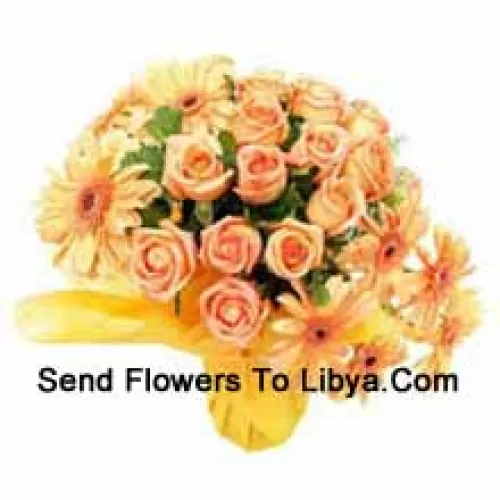 12 Orange Rosen und 8 Orange Gerberas in einer Vase